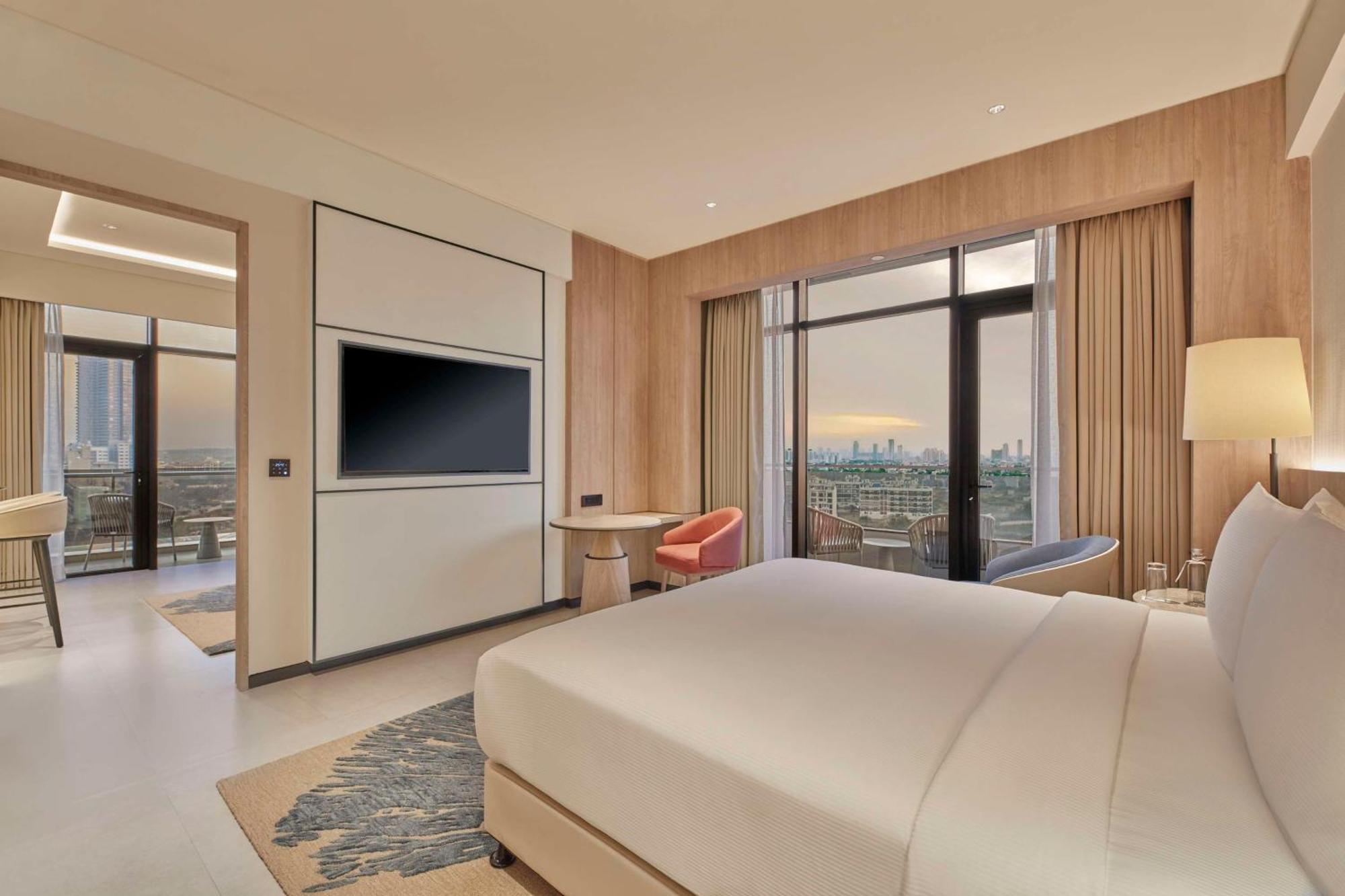 Hilton Gurugram Baani City Centre Gurgaon Exterior foto